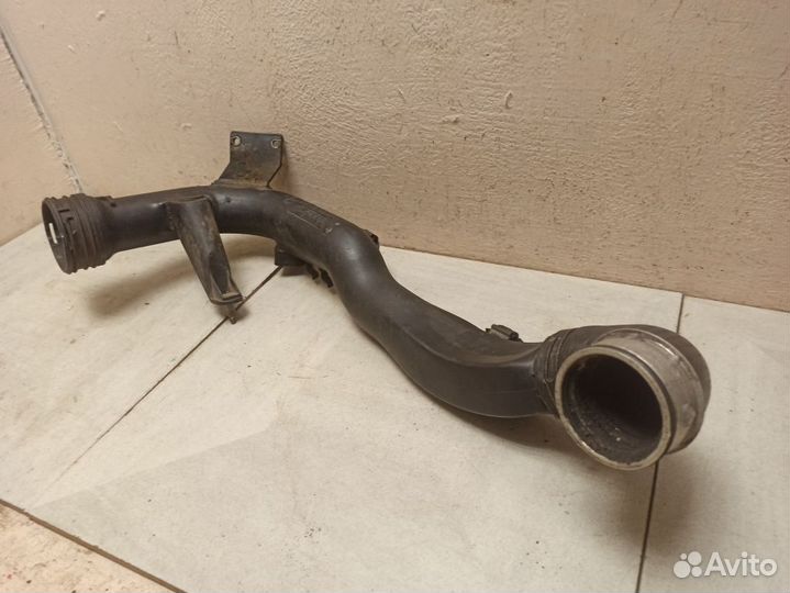 Патрубок интеркулера