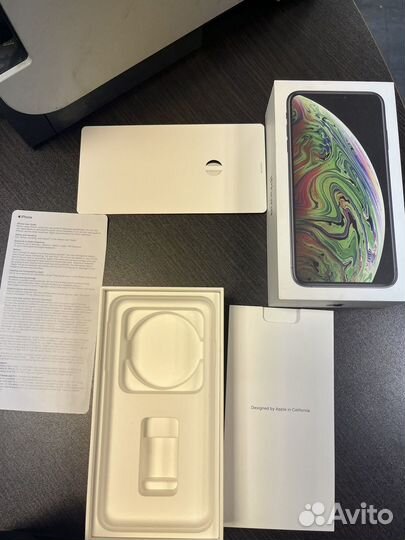 Коробки от техники Apple