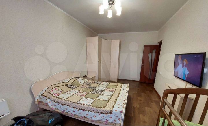 2-к. квартира, 57 м², 2/9 эт.