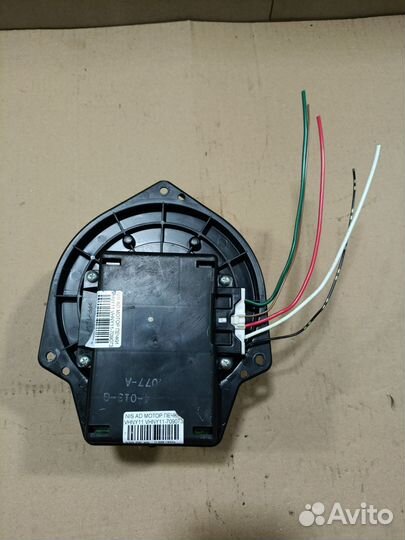 Моторчик печки Nissan Ad vhny11