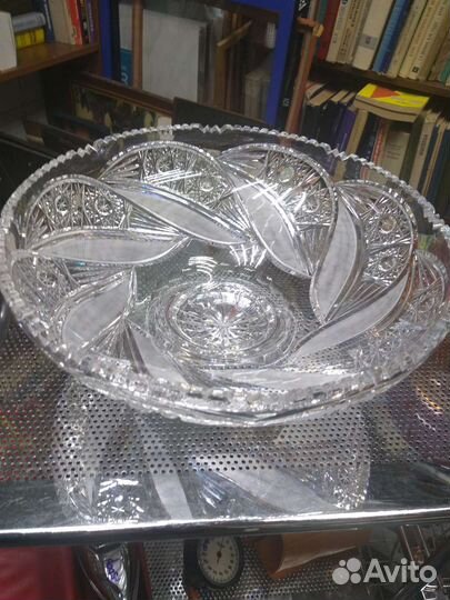 Ваза хрустальная