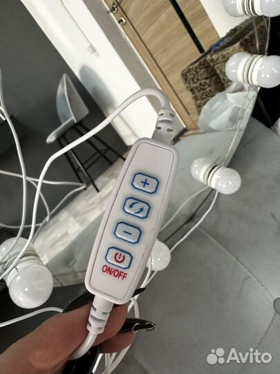 Зеркало с лампочками