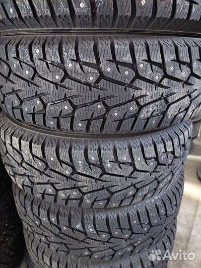 Yokohama Ice Guard Stud IG55 215/60 R16 99T