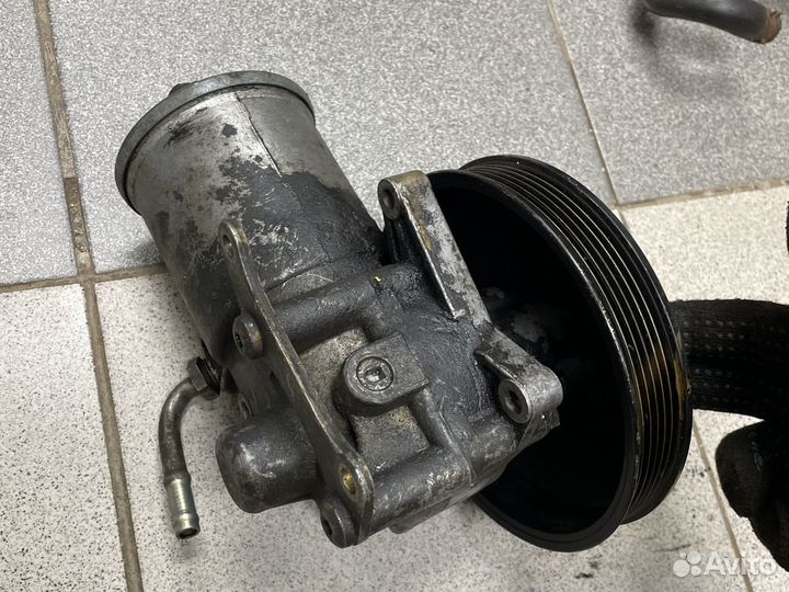 Насос mercedes benz гур 2014601280 w124 201