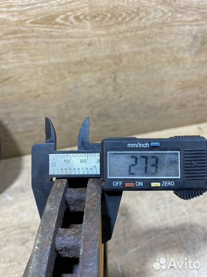 Комплект передних тормозных дисков Mercedes 211 95