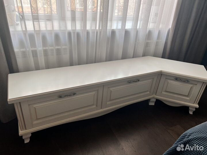 Тумба под телевизор