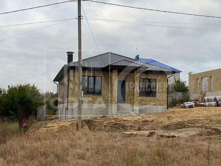 Коттедж 92 м² на участке 6 сот.