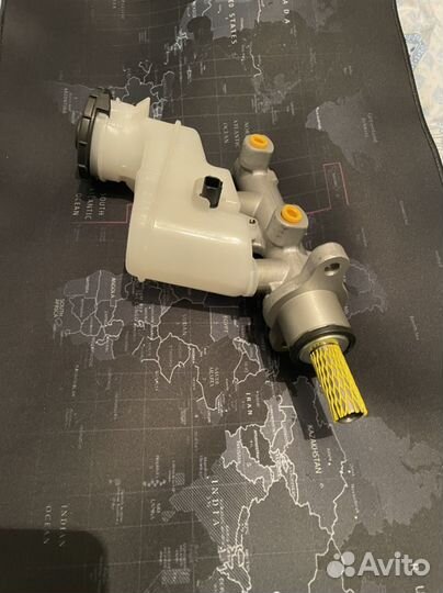 Главный тормозной цилиндр honda