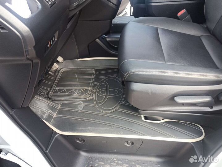 Коврики Toyota Hiace