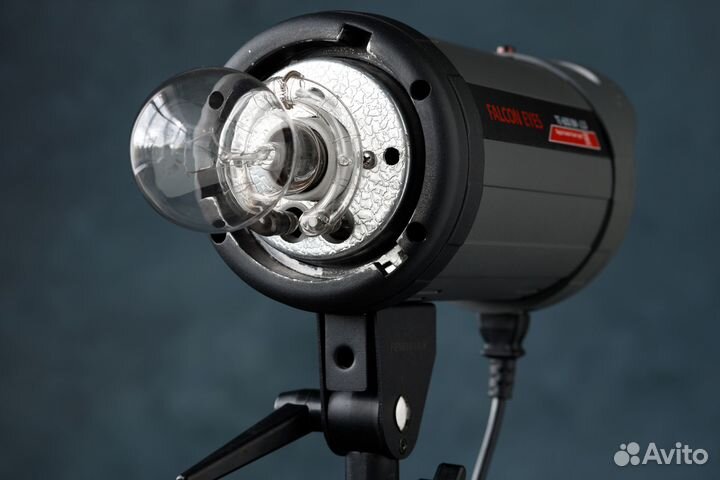 Студийная вспышка. Falcon Eyes TE-600 BW v2.0