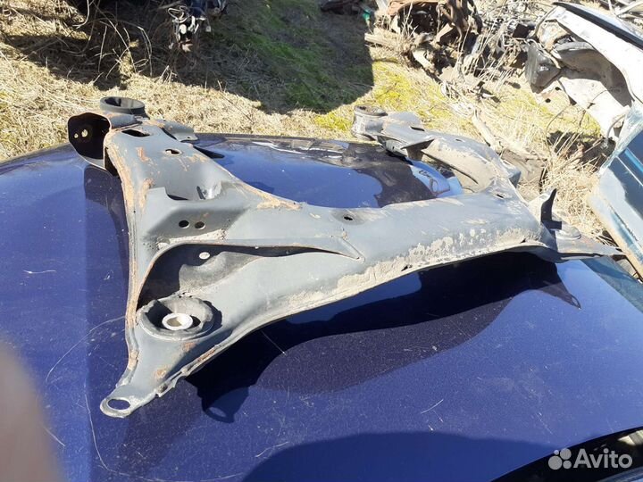 Балка передняя Volkswagen Passat B5 Plus АКПП