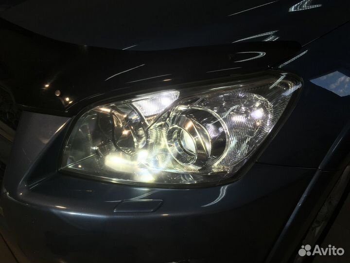 Toyota RAV4 Билед, замена линз