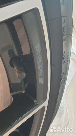 Колеса на дисках R22 Audi Q7 Q8 оригинальные