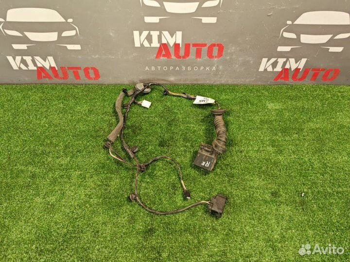 Проводка двери задняя правая Ford Focus 2 хэтчбек