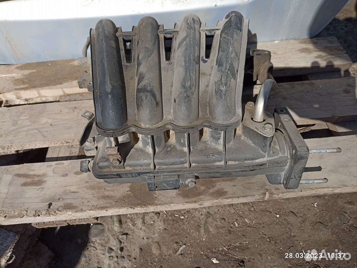 Коллектор впускной Daewoo Matiz 1.0