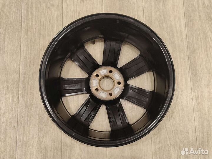 Колёсный диск Volvo 31445997