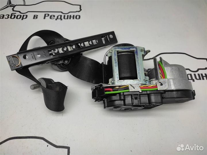 Ремень безопасности передний левый w221 S-class