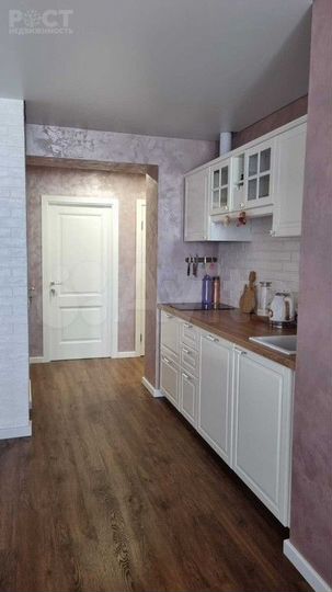 4-к. квартира, 94 м², 1/9 эт.