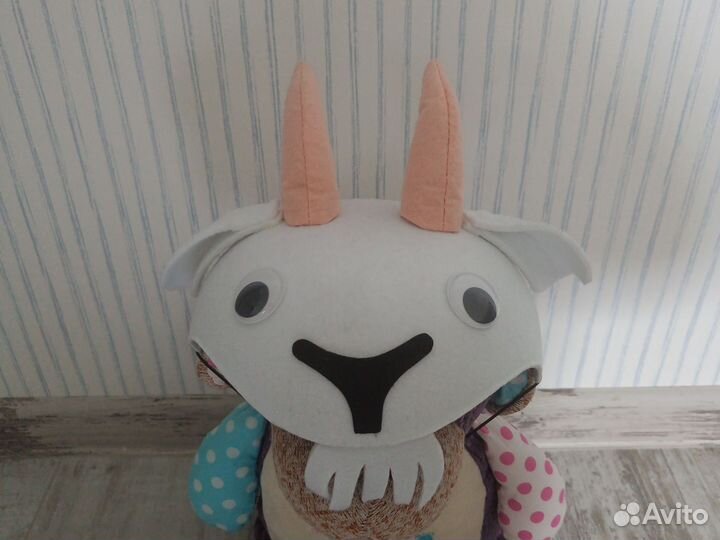 Маска-шляпа карнавальная 