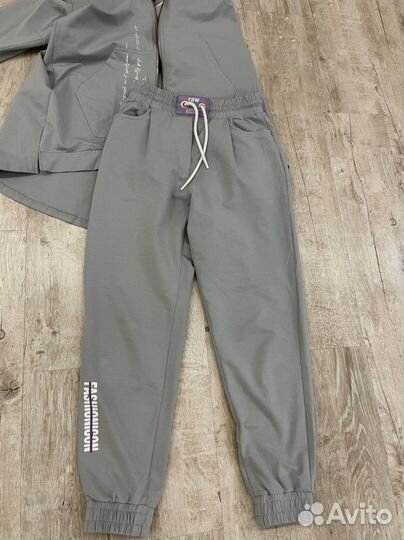 Костюм спортивный женский