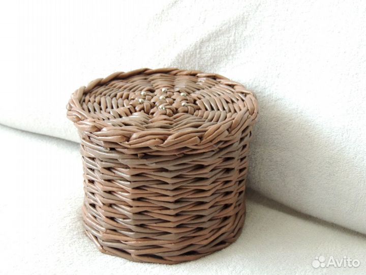 Плетеная шкатулка