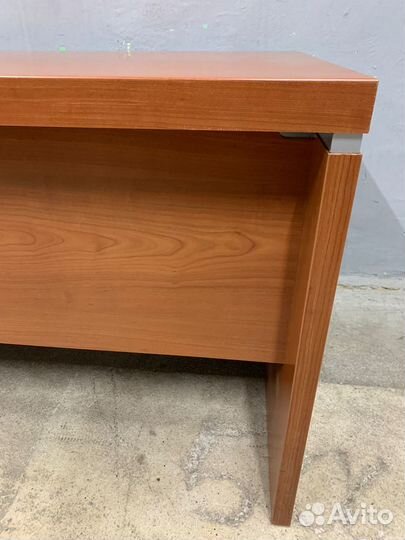 Стол компьютерный