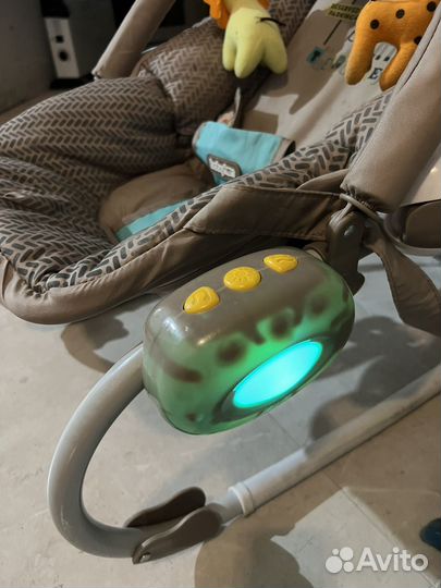 Шезлонг детский