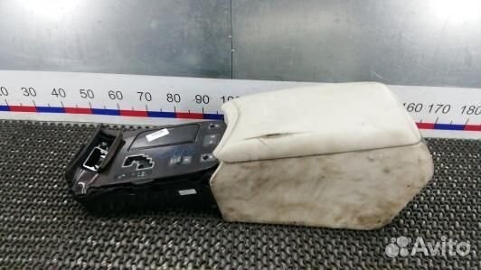 Подлокотник центральный lexus LS 4 (3MF08IX01)