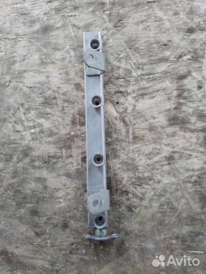 Рампа топливная Hyundai Solaris 1 / Kia Rio 3