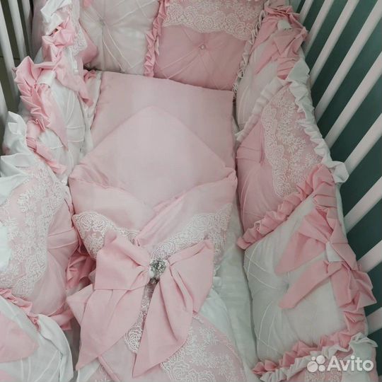 Новый Комплект в кроватку