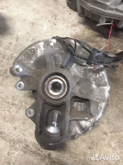 Кулак задний правый Mercedes Gle-Class W292