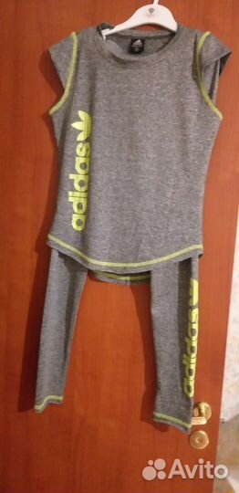 Спортивный костюм adidas
