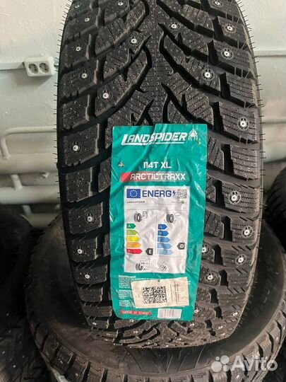 Landspider Arctictraxx 215/55 R18 99T