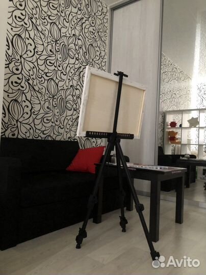 Мольберт металлический