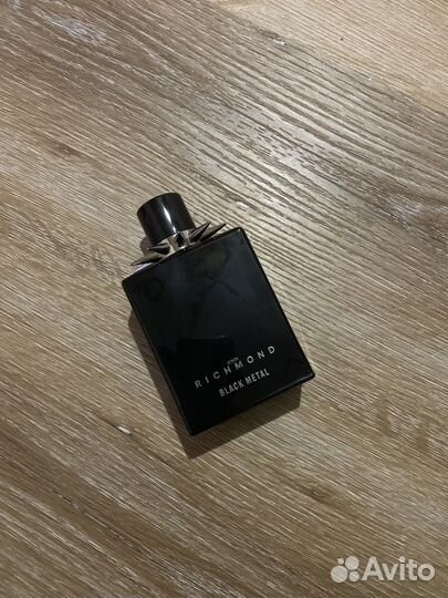 Аромат John richmond black metal женский