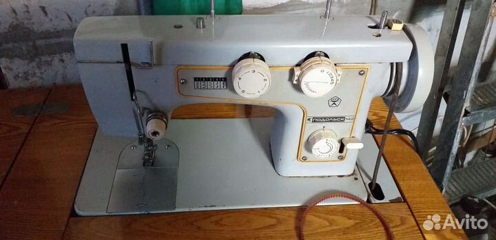 Швейная машина Подольск 142