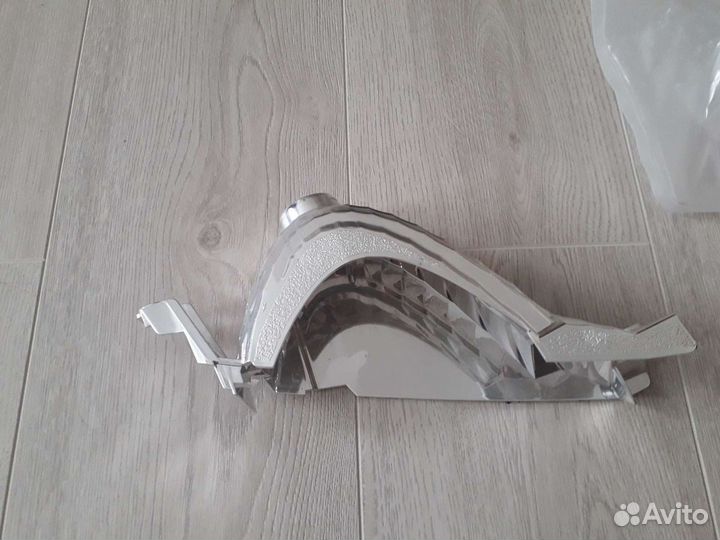 Маска фары на поворотник сузуки гранд витара 2008г