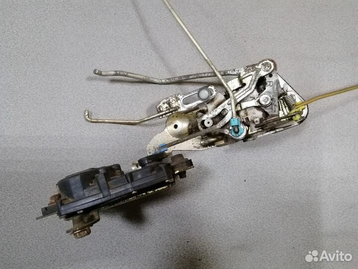 Замок двери передней правой Kia Joice 1999-2003