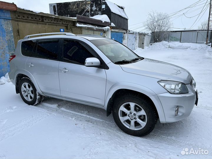 Toyota RAV4 2.4 AT, 2012, 123 000 км