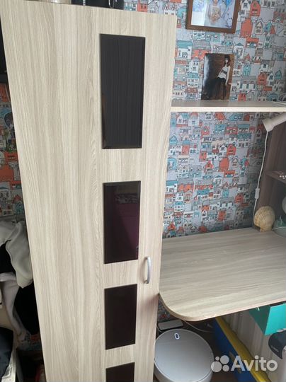 Письменный стол