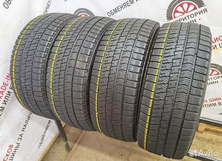 Bridgestone Blizzak VRX2 215/55 R17 94V