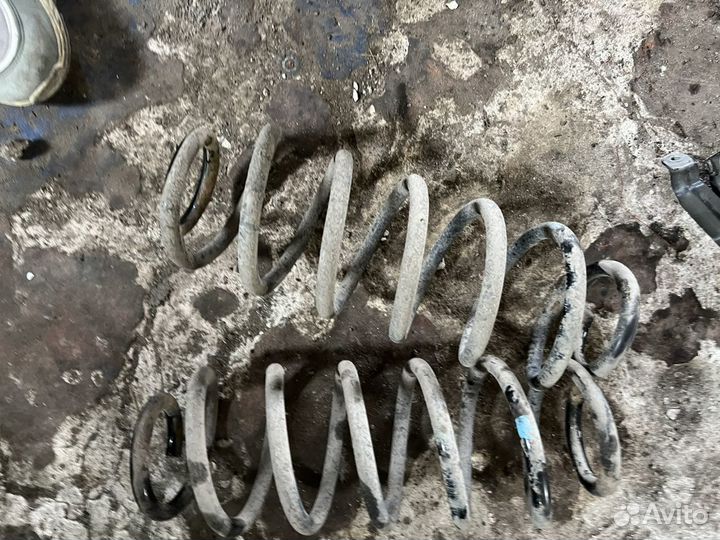 Пружина задняя toyota corolla 150