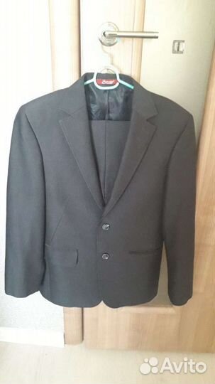 Школьный костюм брюки и пиджак рост 152