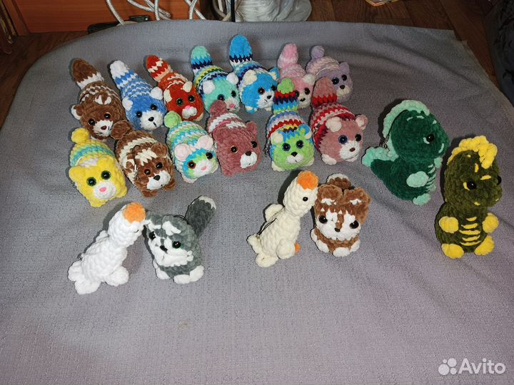 Брелок из гиппоаллергенной пряжи