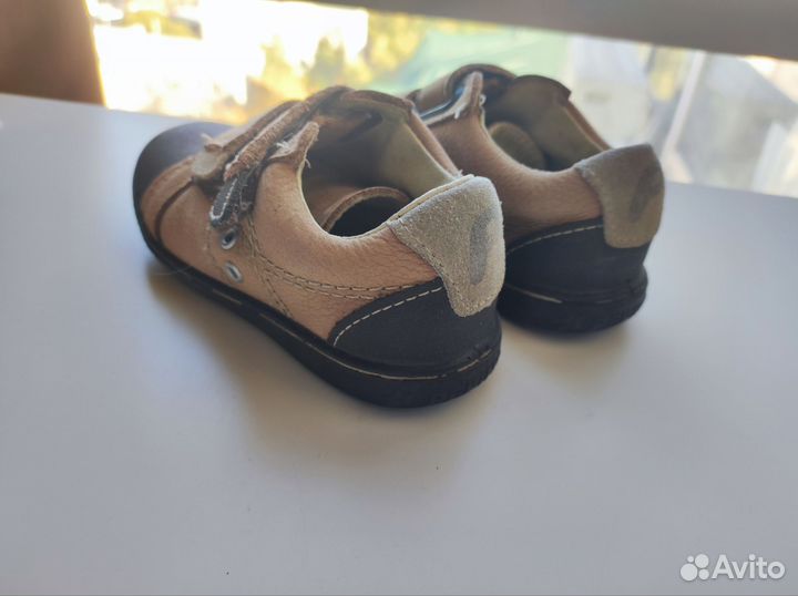 Ботинки демисезонные для мальчика 24