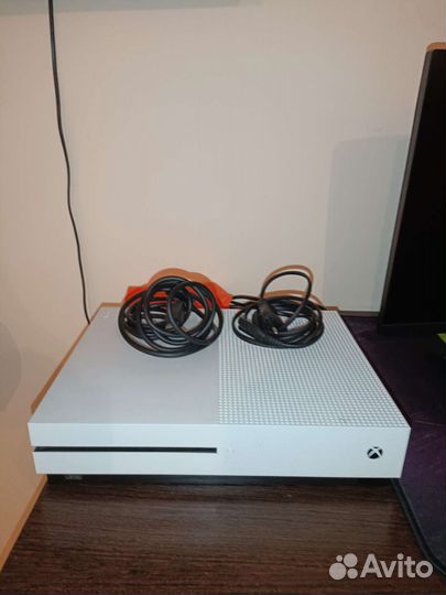 Xbox one s 1tb с играми