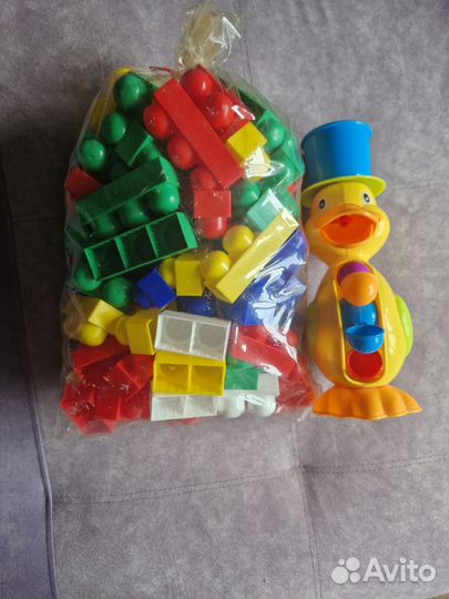 Конструктор + игрушки для купания