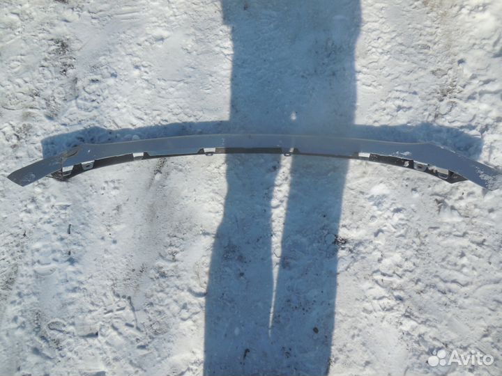 Накладка переднего бампера Mitsubishi Outlander