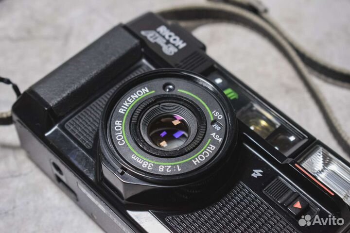 Плёночный фотоаппарат Ricoh AF-5 с примерами