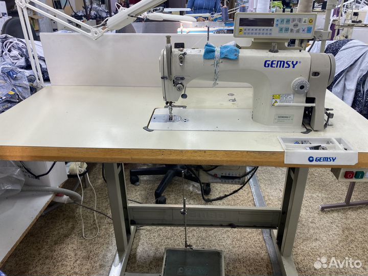 Швейная машина